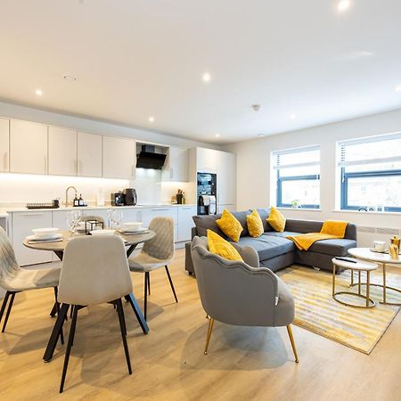 Modern 2 Bed Near Wythenshawe Hospital And Manchester Airport With Parking 외부 사진