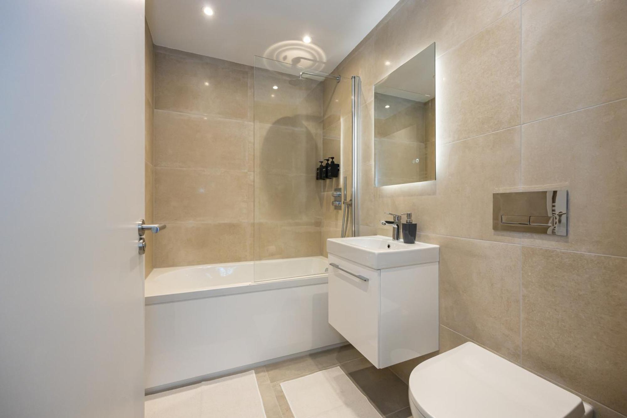 Modern 2 Bed Near Wythenshawe Hospital And Manchester Airport With Parking 외부 사진