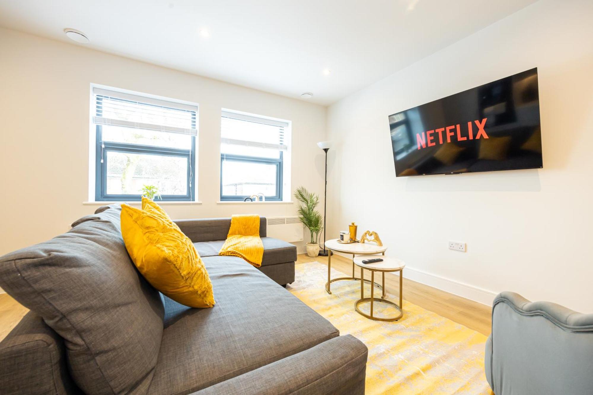 Modern 2 Bed Near Wythenshawe Hospital And Manchester Airport With Parking 외부 사진