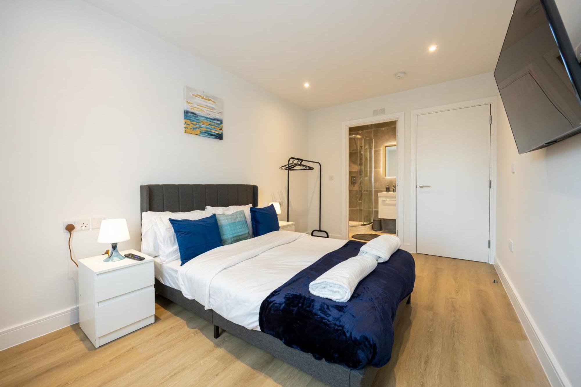 Modern 2 Bed Near Wythenshawe Hospital And Manchester Airport With Parking 외부 사진